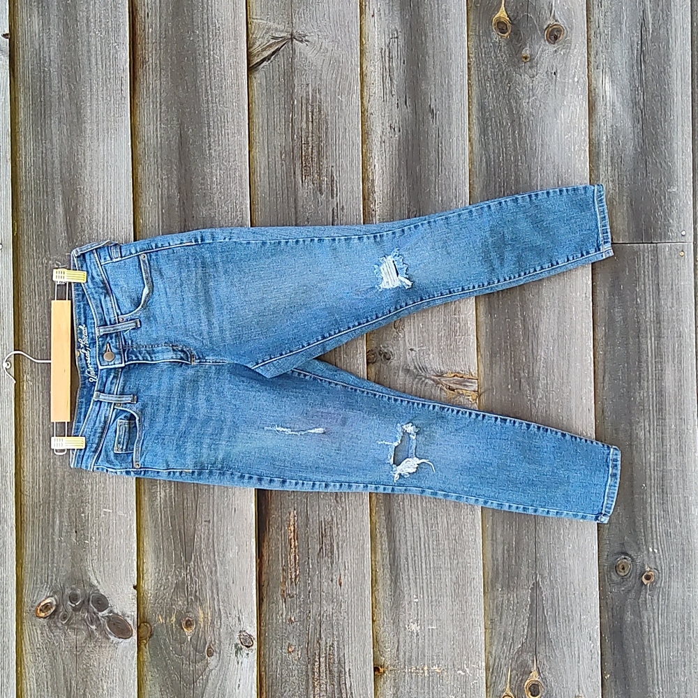 Universal Thread medium wash distressed high-rise skinny crop jeans - size 2/26R